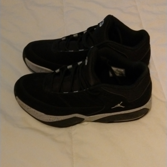 Michael Jordans Shoes - Picture 2 of 3